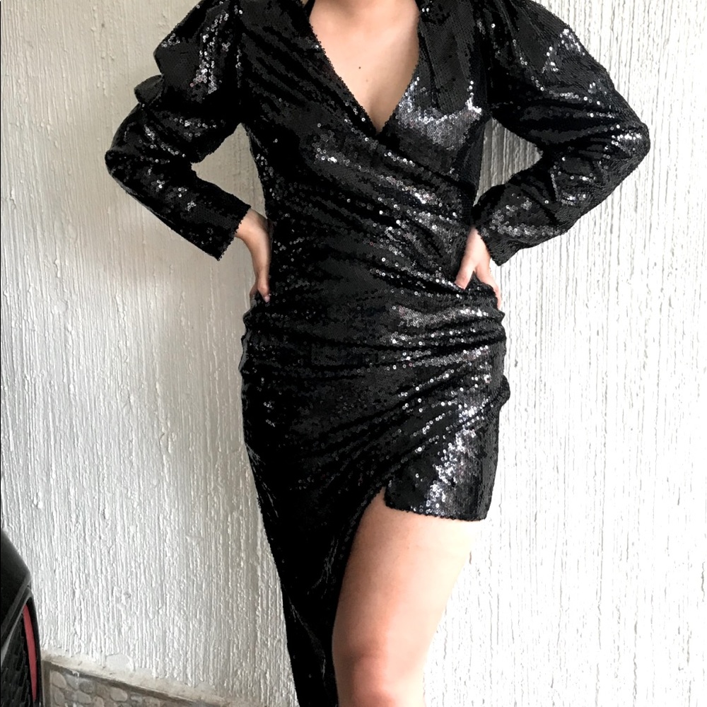 Fashion nova sequin black dress 🖤 - Picture 2 of 5
